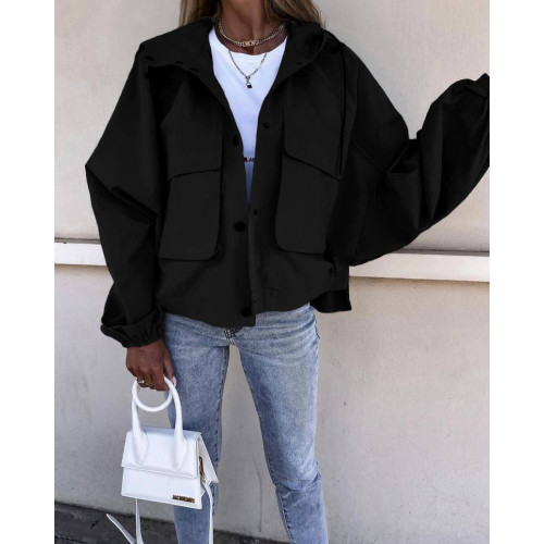 Чорна жіноча вітрівка